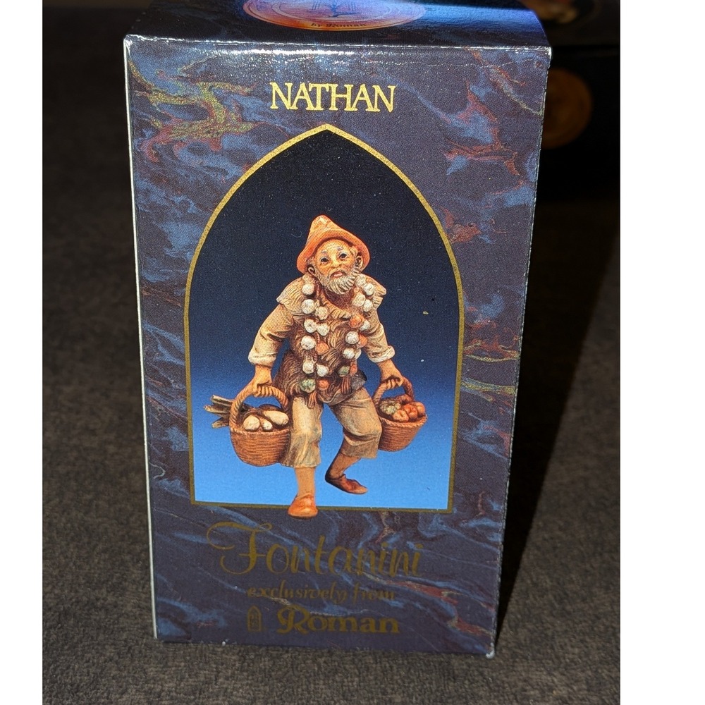 VTG Fontanini Nathan Villager Garlic Baskets 5" Nativity Figure 52598 92.NIB